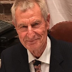 Spandauer Ehrennadel für Peter Krüger