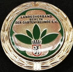 Landesverband verleiht Ehrennadeln    